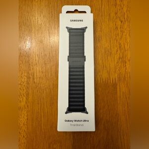 SAMSUNG Galaxy Watch Ultra Trail Band [Black] [ET-SVL70MBEGUJ] Sealed Box